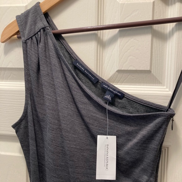 Banana Republic- Gray One Shoulder Side Zip Dress - Picture 4 of 6